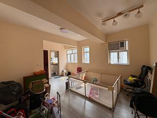 Sai Ying Pun - 276-278, Des Voeux Road West 03