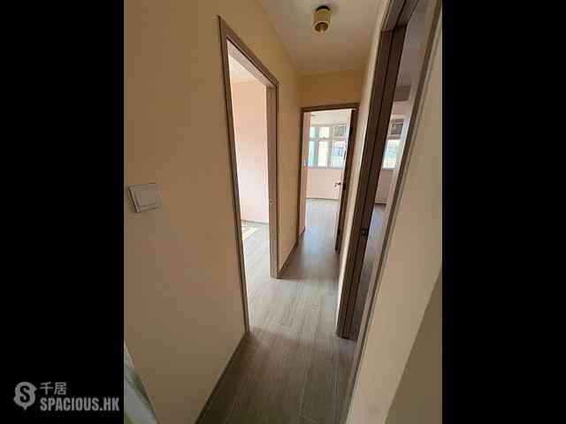 Sai Ying Pun - 276-278, Des Voeux Road West 13