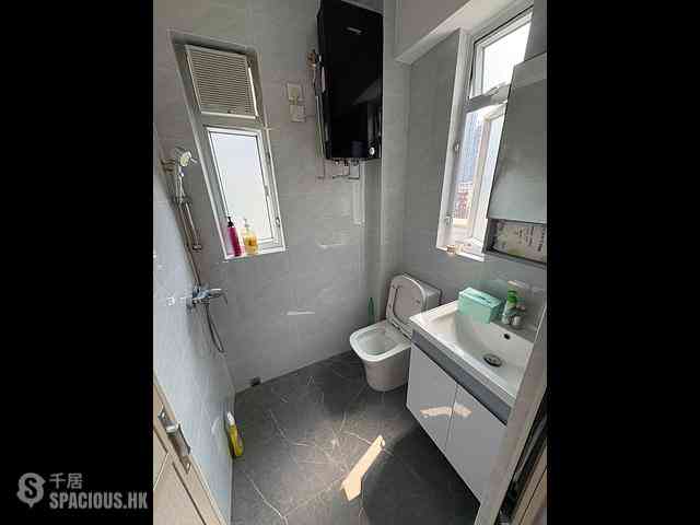 Sai Ying Pun - 276-278, Des Voeux Road West 18