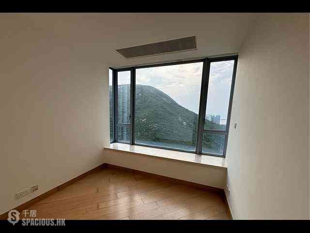 Ap Lei Chau - Larvotto Block 3 02