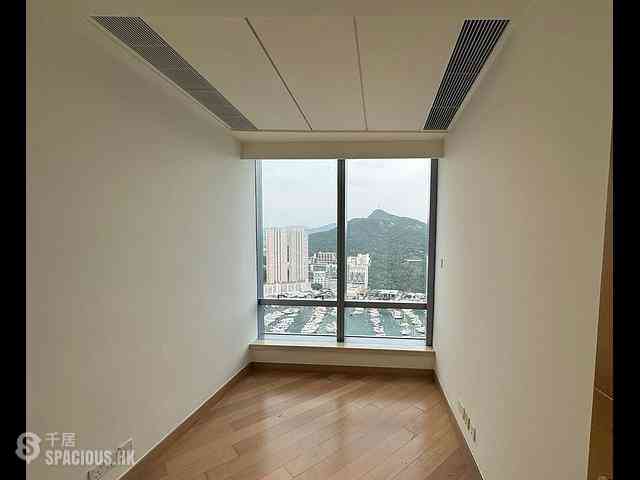 Ap Lei Chau - Larvotto Block 3 03