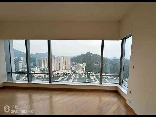 Ap Lei Chau - Larvotto Block 3 06