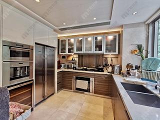 Mid Levels West - Cluny Park 12