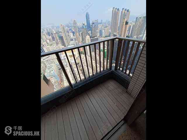 Tai Kok Tsui - Harbour Green Tower 5 02