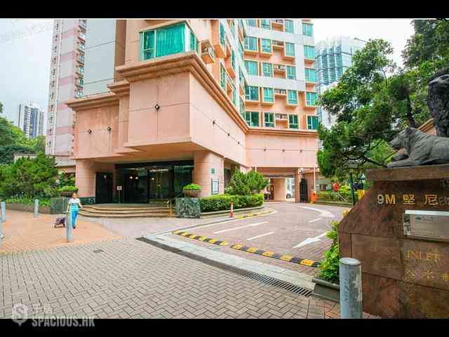 Wan Chai - Royal Court 02