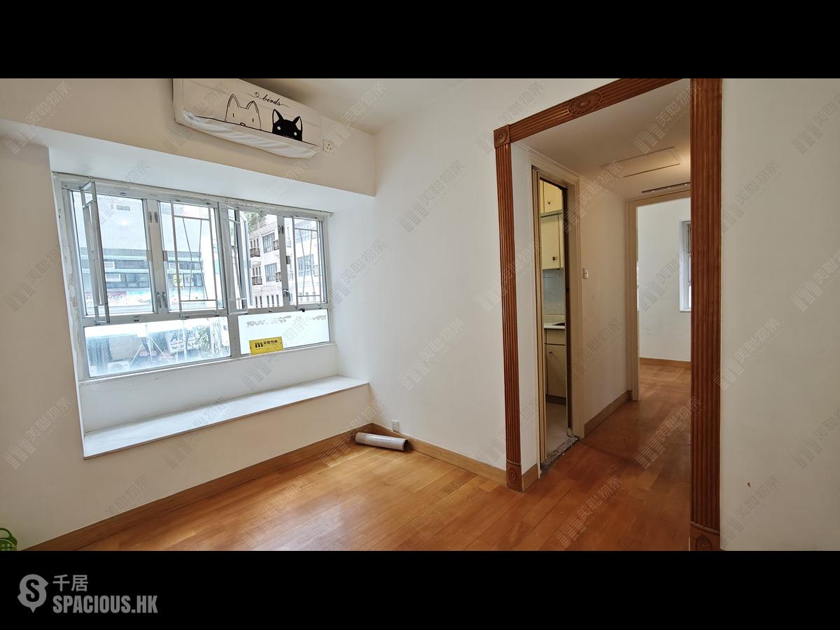 Wan Chai - Silvervale Mansion 01