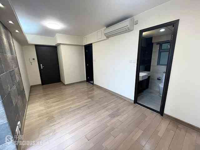 Sai Wan Ho - Grand Promenade Block 1 03