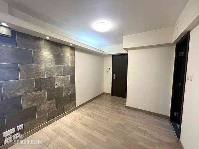 Sai Wan Ho - Grand Promenade Block 1 04