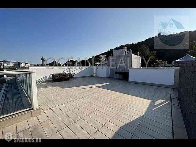 Clear Water Bay - Mount Pavilia 01
