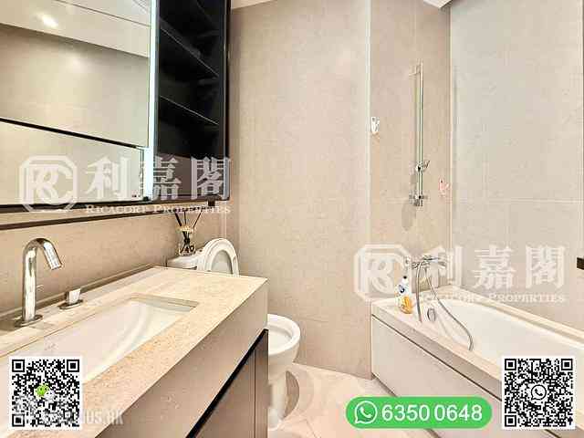 Clear Water Bay - Mount Pavilia 08