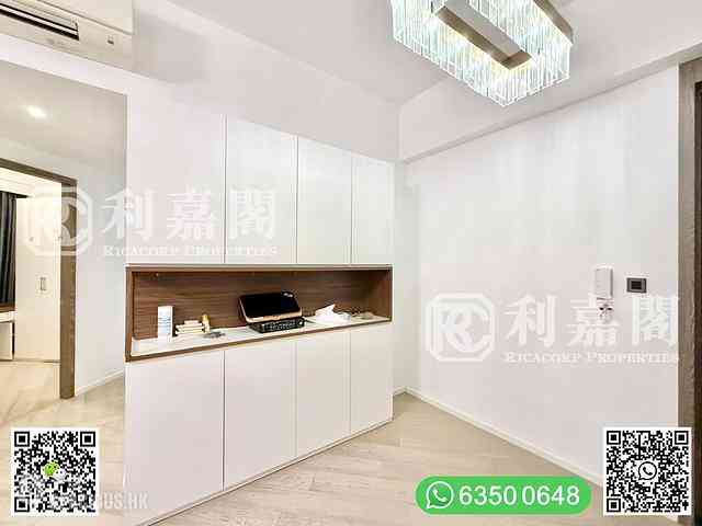 Clear Water Bay - Mount Pavilia 05