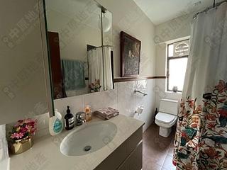 Pok Fu Lam - Baguio Villa Block 31 06