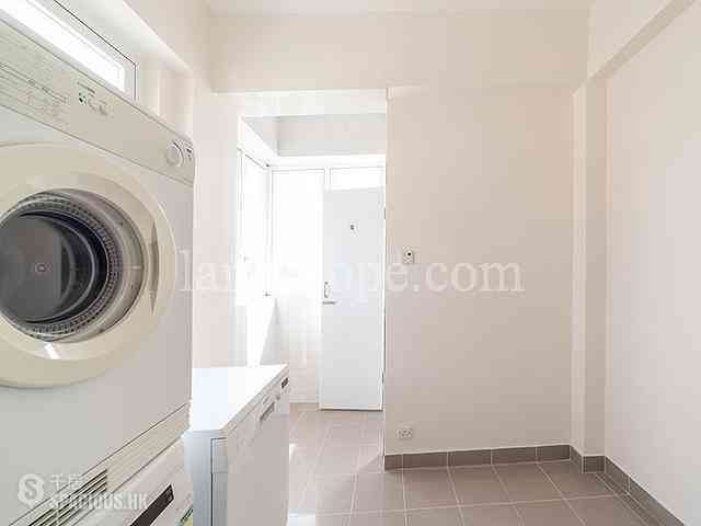 Chung Hom Kok - Bauhinia Gardens 12