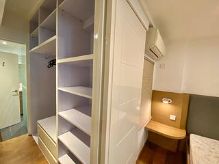 Sai Ying Pun - Luen Tak Building 09