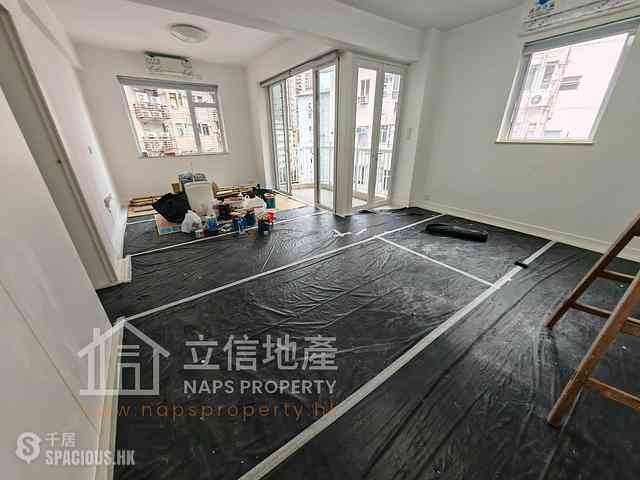 Mid Levels West - Wah Sen Court 08