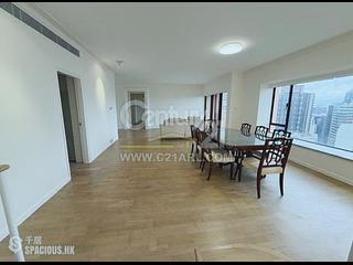 Central - The Albany 04
