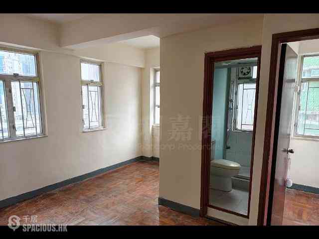 Yau Ma Tei - Dickson Building 01