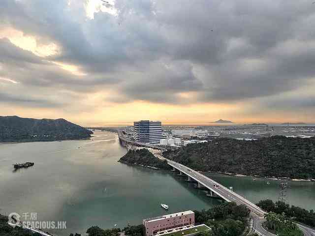 Tung Chung - Tung Chung Crescent 01