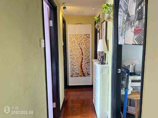 Kwun Tong North - Man Wo Garden Mansion 09