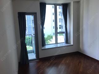 Wan Chai - The Avenue Phase 2 Block 2 06