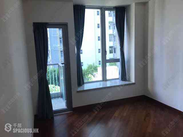 Wan Chai - The Avenue Phase 2 Block 2 06