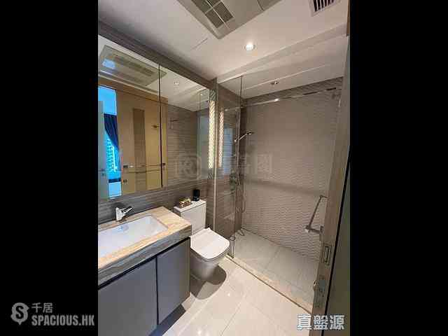 Tseung Kwan O - Twin Peaks Block 2 02