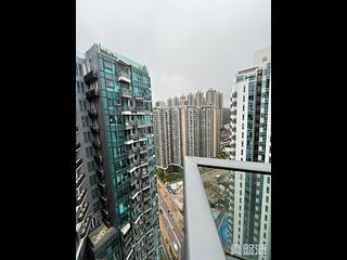 Tseung Kwan O - Twin Peaks Block 2 03
