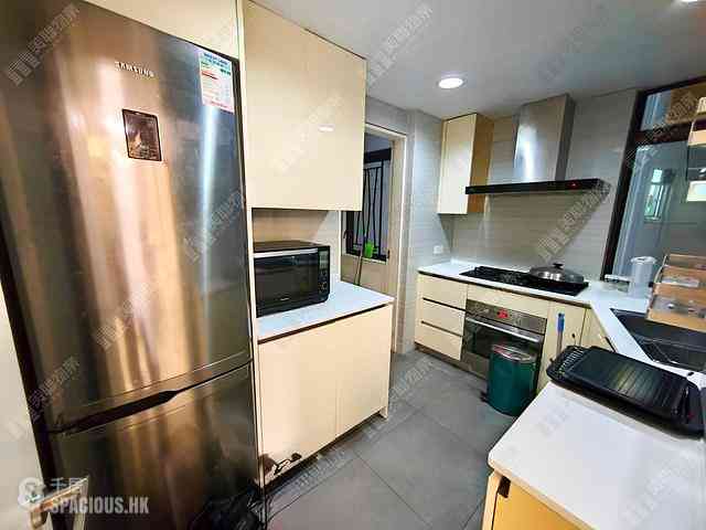 Happy Valley - Ascot Tower 06
