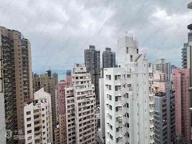 Sai Ying Pun - Wing Cheung Court 01