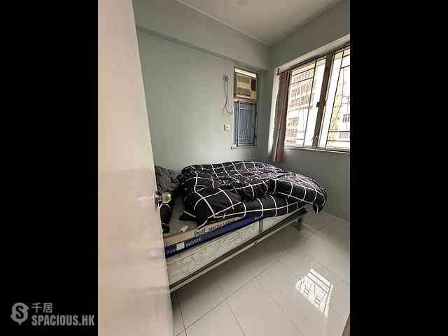 Sheung Wan - Wing Fai Building 05
