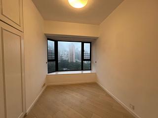 Mid Levels Central - Birchwood Place 12