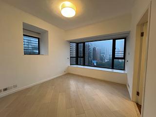 Mid Levels Central - Birchwood Place 08