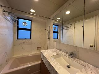 Mid Levels Central - Birchwood Place 11