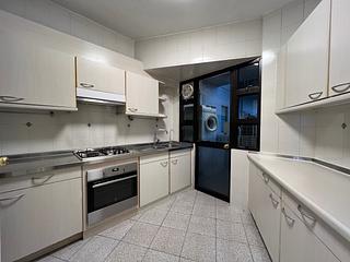Mid Levels Central - Birchwood Place 06