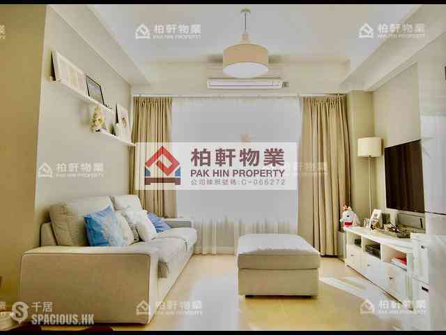 Quarry Bay - King's View Court 01