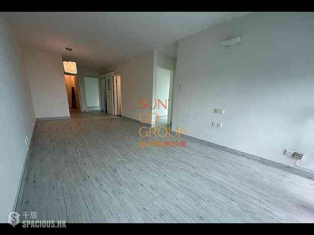 Pok Fu Lam - Bisney Terrace 03