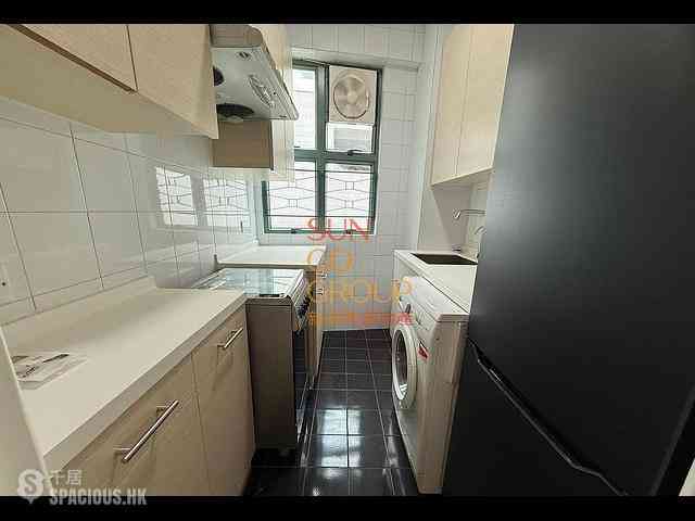 Pok Fu Lam - Bisney Terrace 08