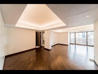 Mid Levels East - Ewan Court 07