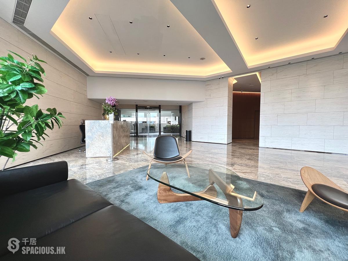 Mid Levels Central - Tregunter Tower 3 01