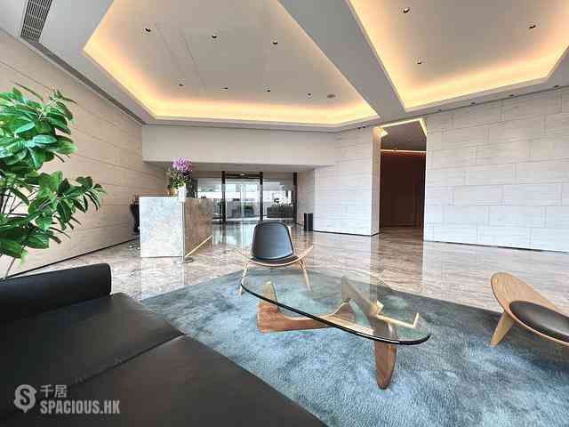 Mid Levels Central - Tregunter Tower 3 01