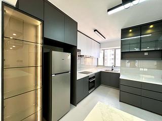 Mid Levels Central - Tregunter Tower 3 10