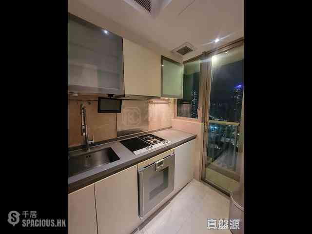 Yau Ma Tei - The Coronation Tower 3 04