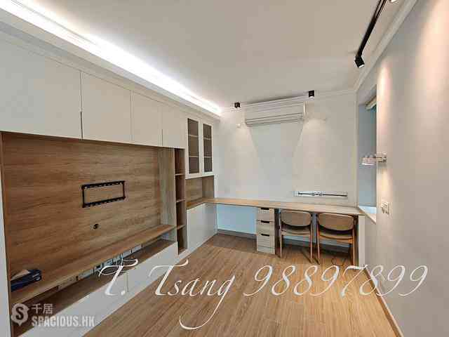 Wan Chai - Royal Court 03