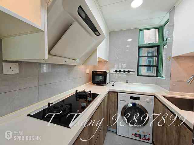 Wan Chai - Royal Court 20