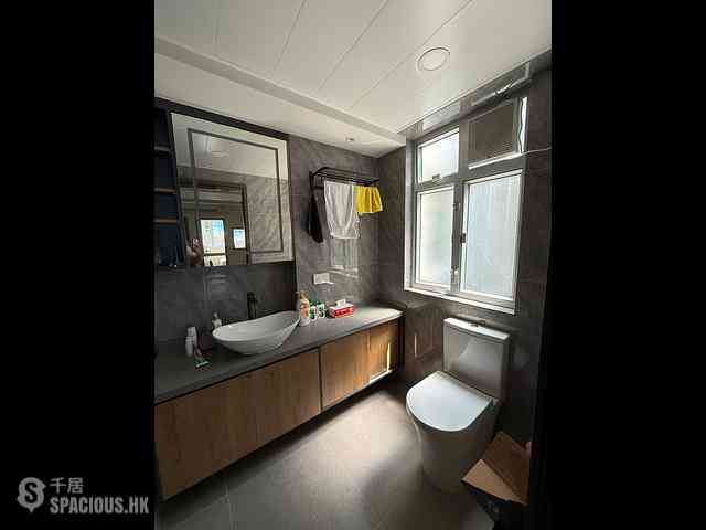 Wan Chai - Golden Jubilee House 05