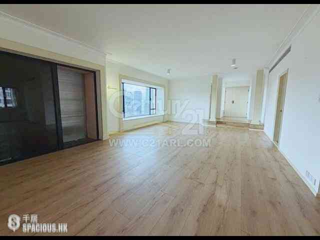 Central - The Albany 02