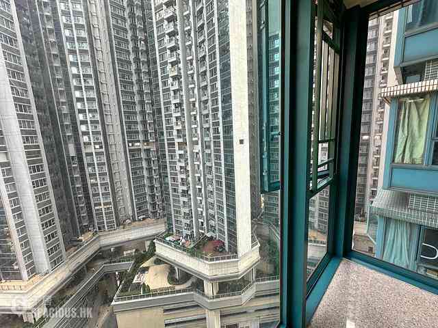 Tai Kok Tsui - The Long Beach Tower 3 02