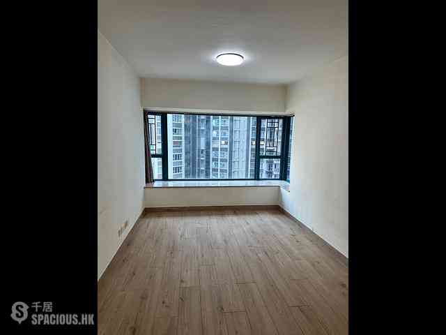 Tai Kok Tsui - The Long Beach Tower 3 05