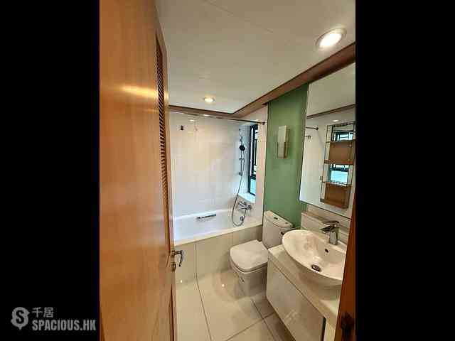 Tai Kok Tsui - The Long Beach Tower 3 06