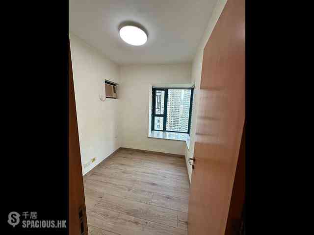 Tai Kok Tsui - The Long Beach Tower 3 07